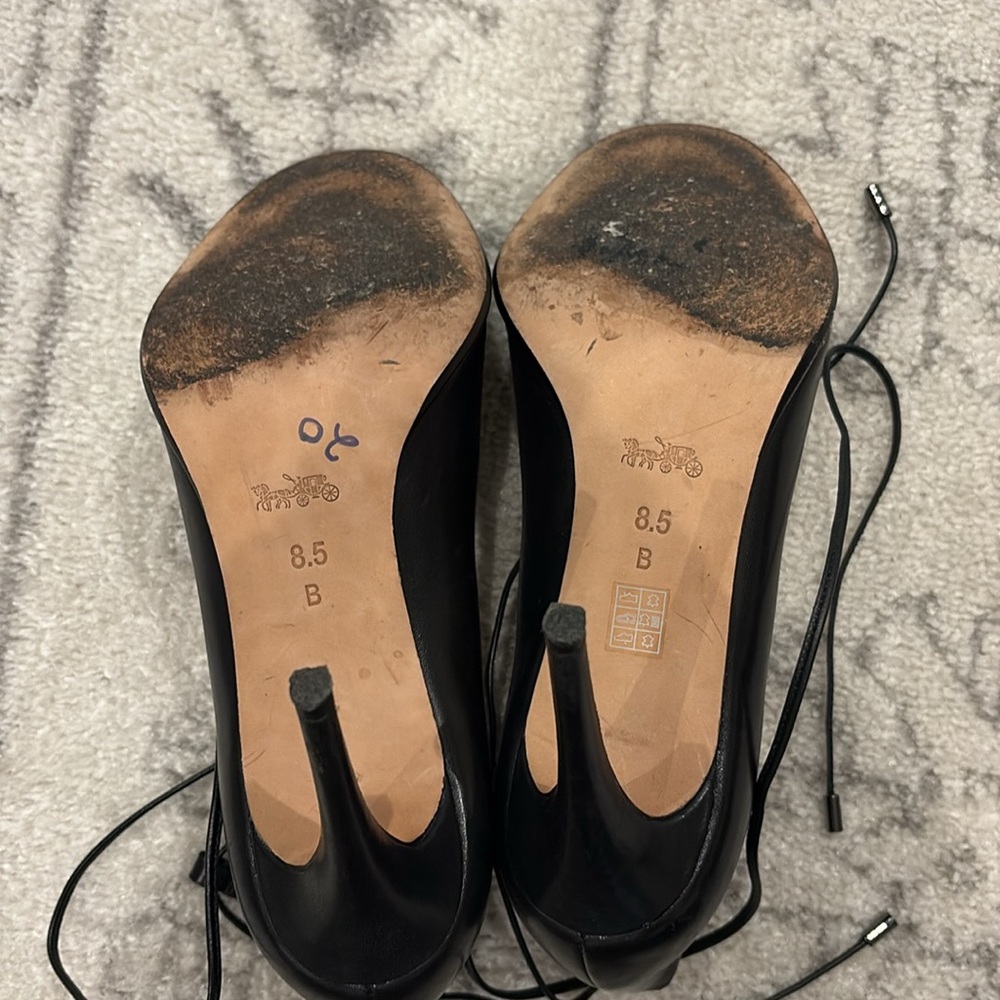 Coach Kira Lace-up stilettos, size 8.5 - Picture 4 of 4